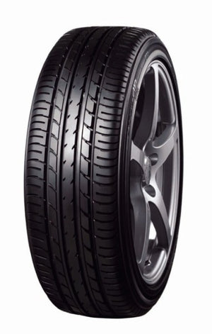 YOKOHAMA DB DECIBEL E70N 215/55R17 94V