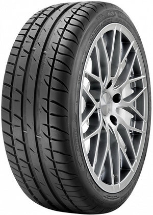 TAURUS UHP 225/45R17 94V